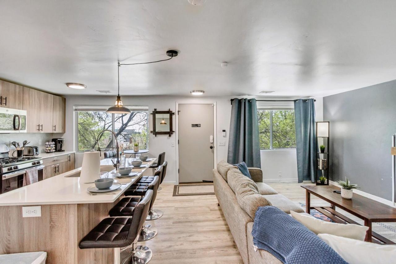 Cozy For Bookworms - Laundry - King Bed - Parking Salt Lake City Exterior foto